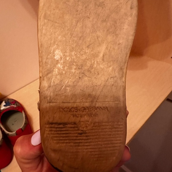 Toddler dolce and Gabbana shoes - Picture 4 of 4